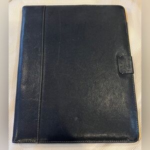 Johnston and Murphy full-grain leather padfolio from the J & M Collection